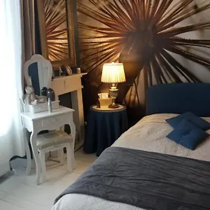 Bed & Breakfast Bounty, B&b, Cuisine Privee, Lit Queen Size, Terrasse, Parking, Garage Frankrijk