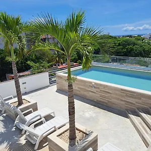 Kiaraluna 2*, Playa del Carmen México